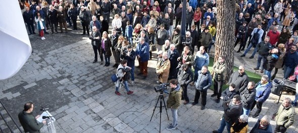 vdaimiel300139920200126144031