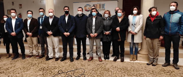 B84007C4-98E0-9AD8-F9FDD7E246A8DBBD-1