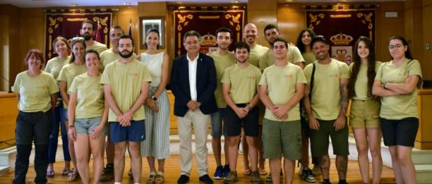 recepcion_arqueologos_foto_de_familia